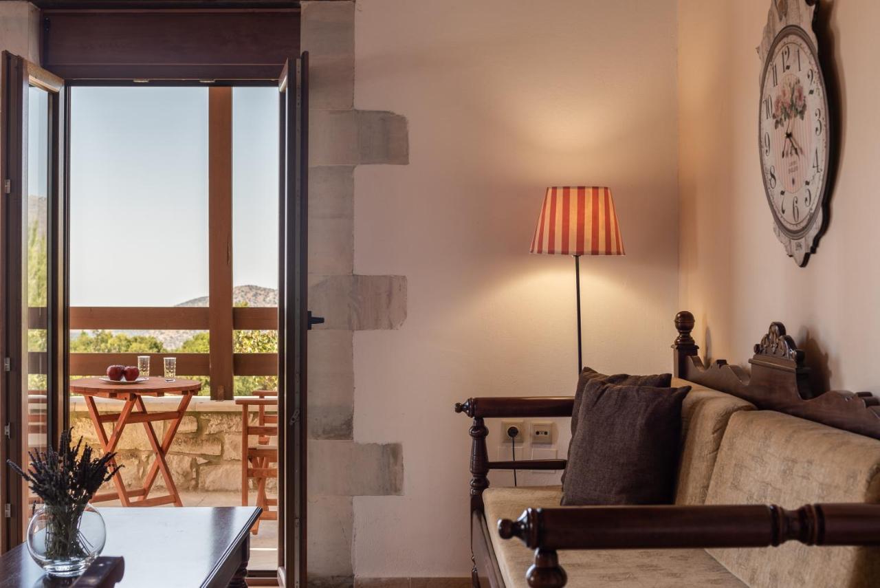 Koules Estate, With Private Pools & Bbq - Embracing Nature, By Thinkvilla Argouli Luaran gambar