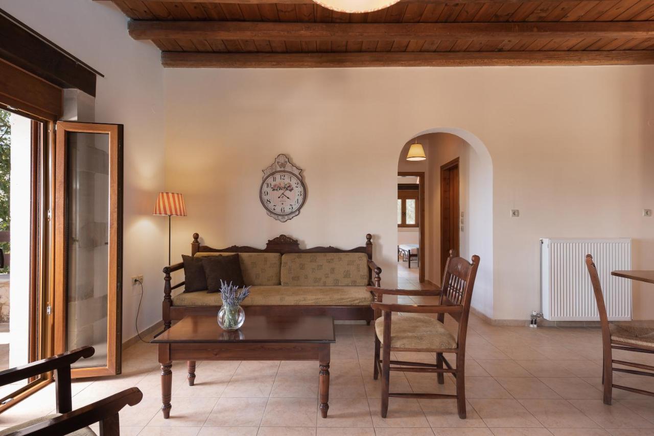 Koules Estate, With Private Pools & Bbq - Embracing Nature, By Thinkvilla Argouli Luaran gambar