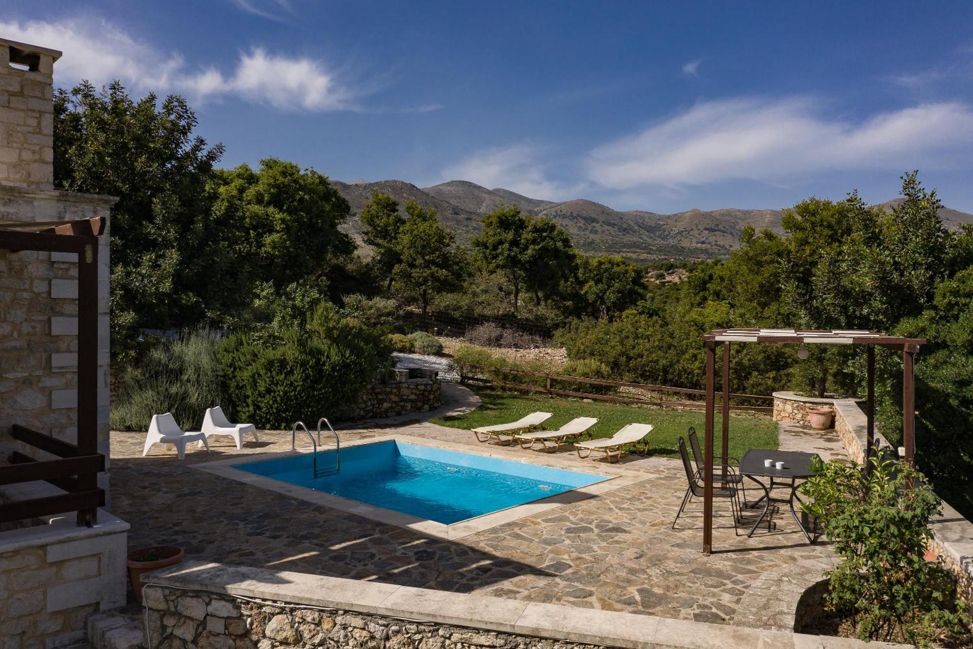 Koules Estate, With Private Pools & Bbq - Embracing Nature, By Thinkvilla Argouli Bilik gambar