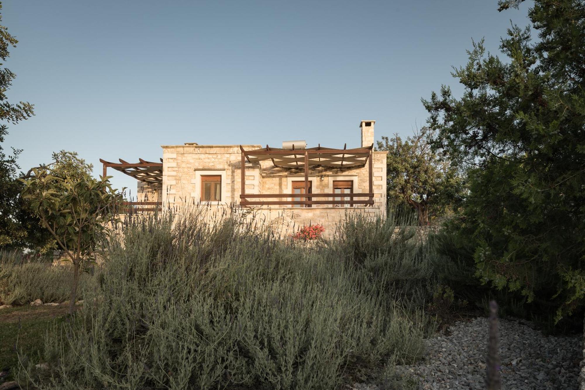 Koules Estate, With Private Pools & Bbq - Embracing Nature, By Thinkvilla Argouli Bilik gambar