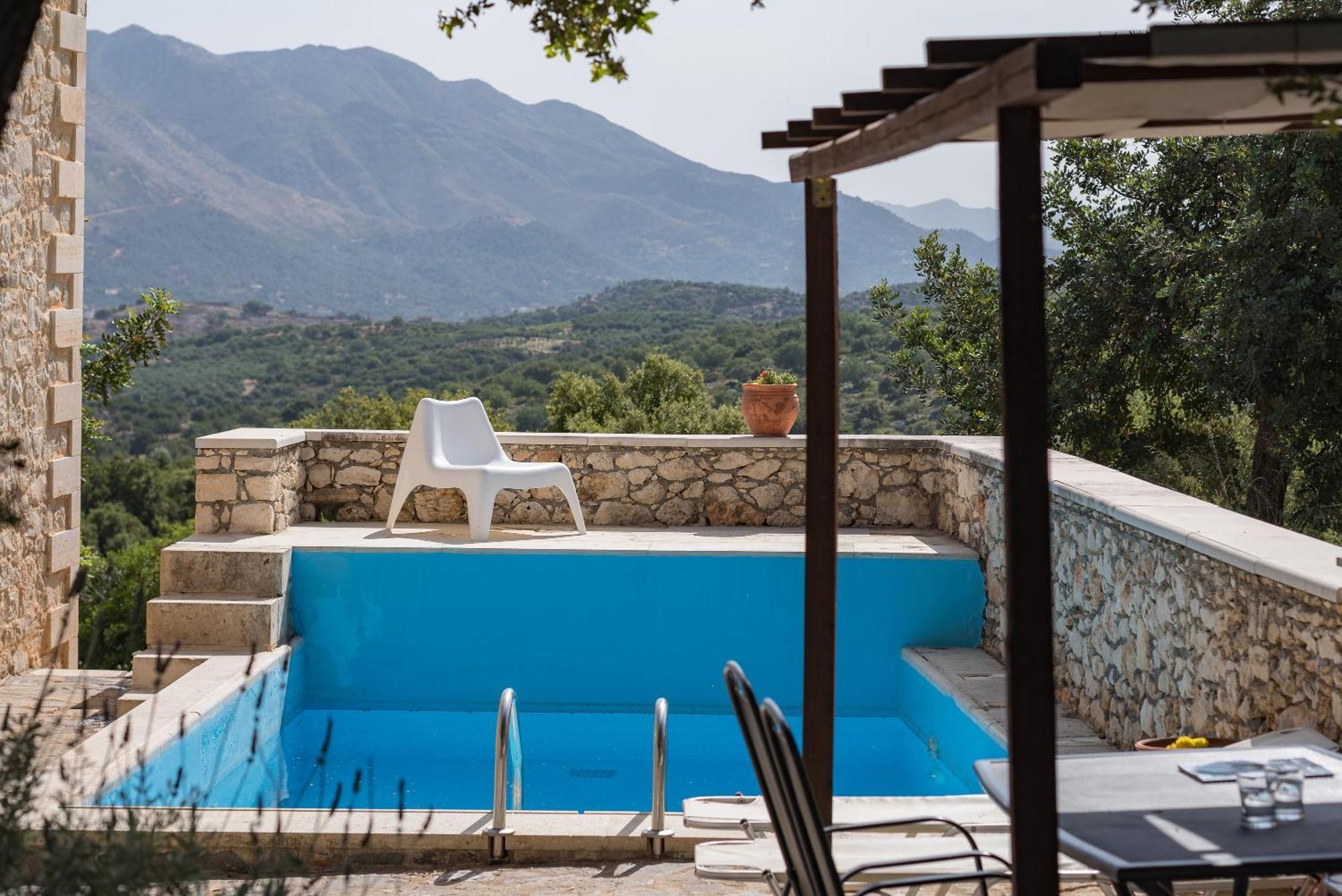 Koules Estate, With Private Pools & Bbq - Embracing Nature, By Thinkvilla Argouli Bilik gambar