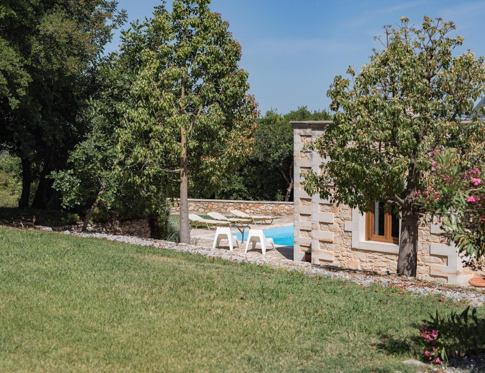 Koules Estate, With Private Pools & Bbq - Embracing Nature, By Thinkvilla Argouli Bilik gambar